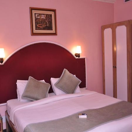 Oyo Premium Railway Station Patna Hotel Patna  Ngoại thất bức ảnh