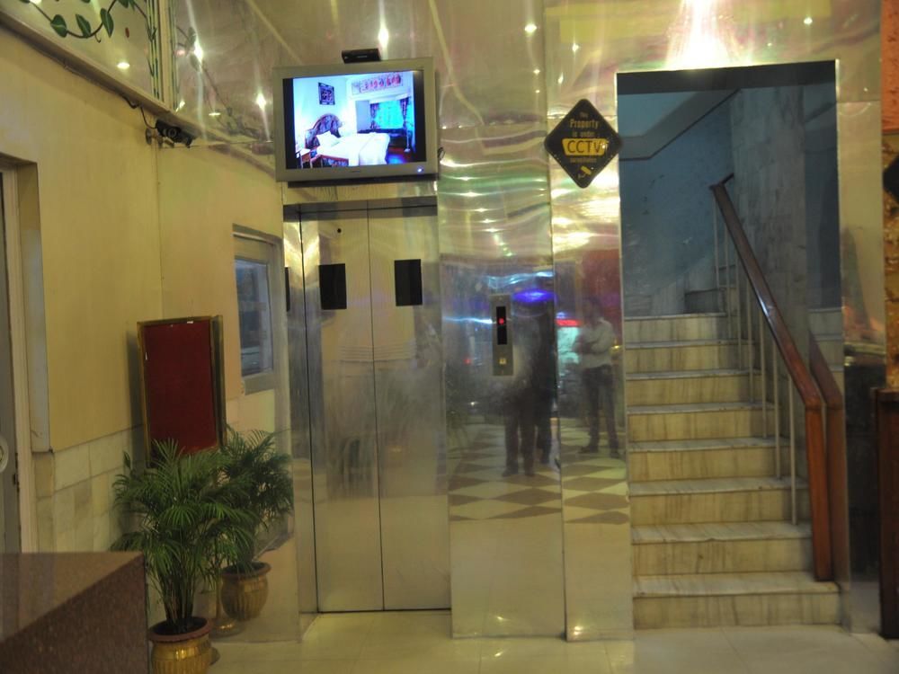 Oyo Premium Railway Station Patna Hotel Patna  Ngoại thất bức ảnh