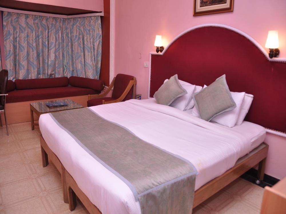 Oyo Premium Railway Station Patna Hotel Patna  Ngoại thất bức ảnh